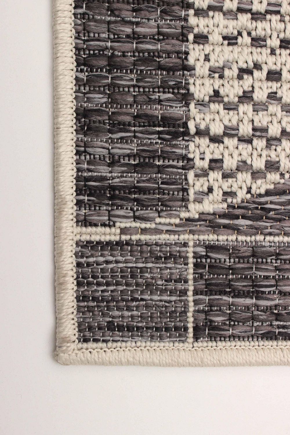 ECARPET Bodhi Nautical Coastal Area Rug for living room, bedroom, dining entrance, hallway and more.