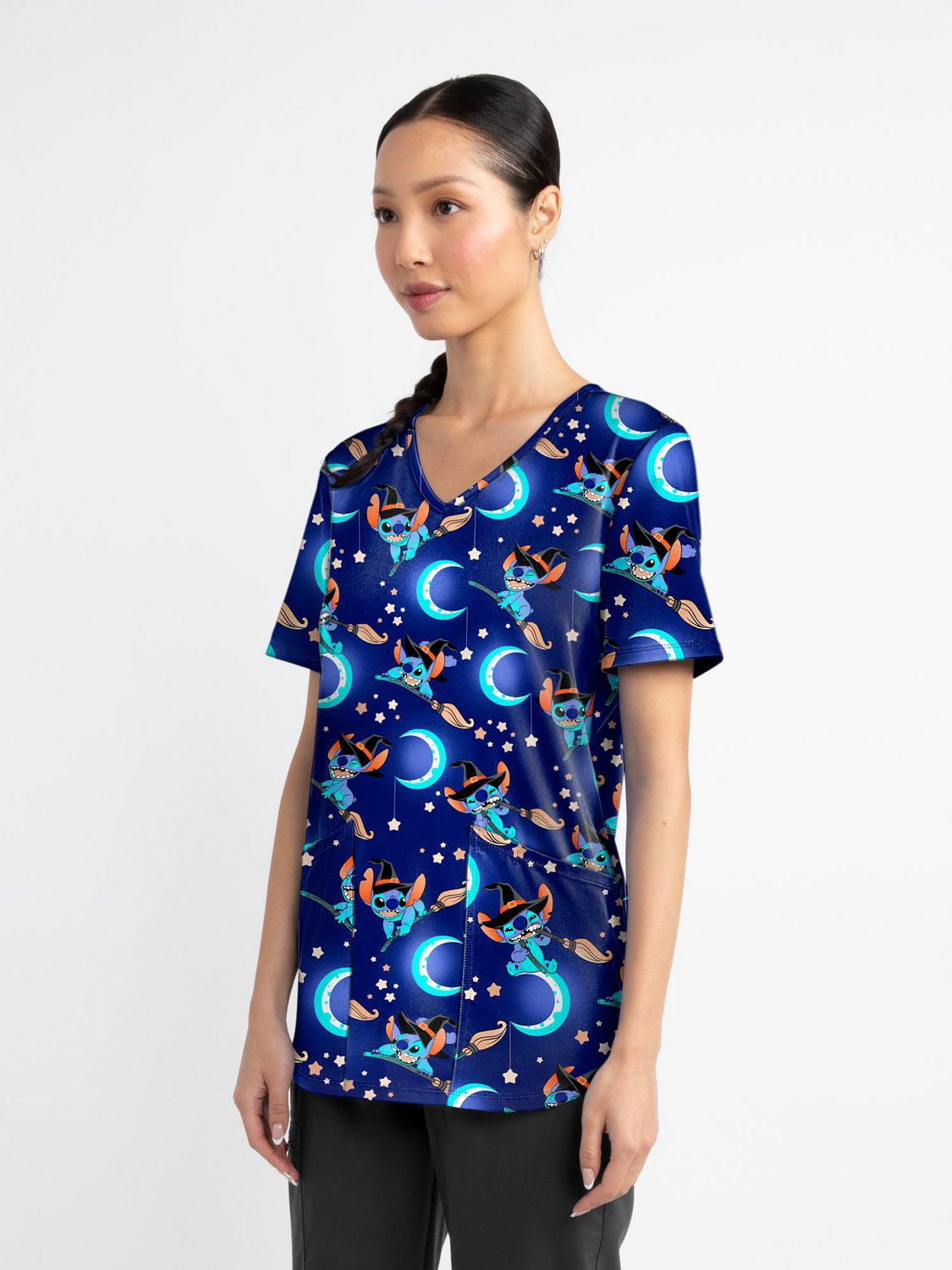 Scrubstar Collection Mode – Haut d’uniforme médical pour femmes à encolure en V, imprimé Spooky Space, tailles XS 3XL