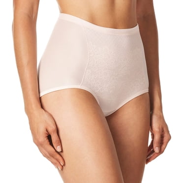 Women's Vanity Fair 13262 Smoothing Comfort Lace Brief Panty (Champagne 7)