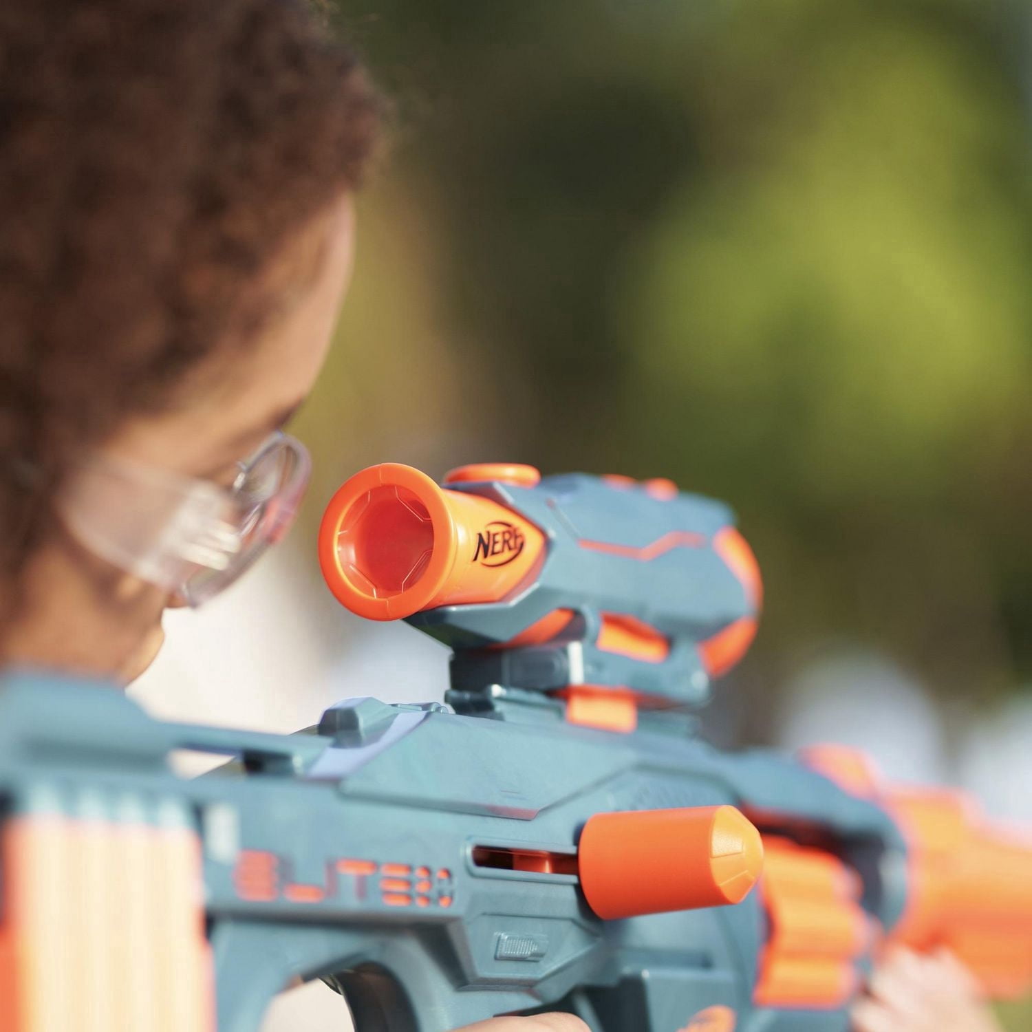 Nerf Elite 2.0, blaster à fléchettes Eaglepoint RD-8, barillet 8 fléchettes, viseur et canon Nerf, 16 fléchettes Elite, jouets d'extérieur