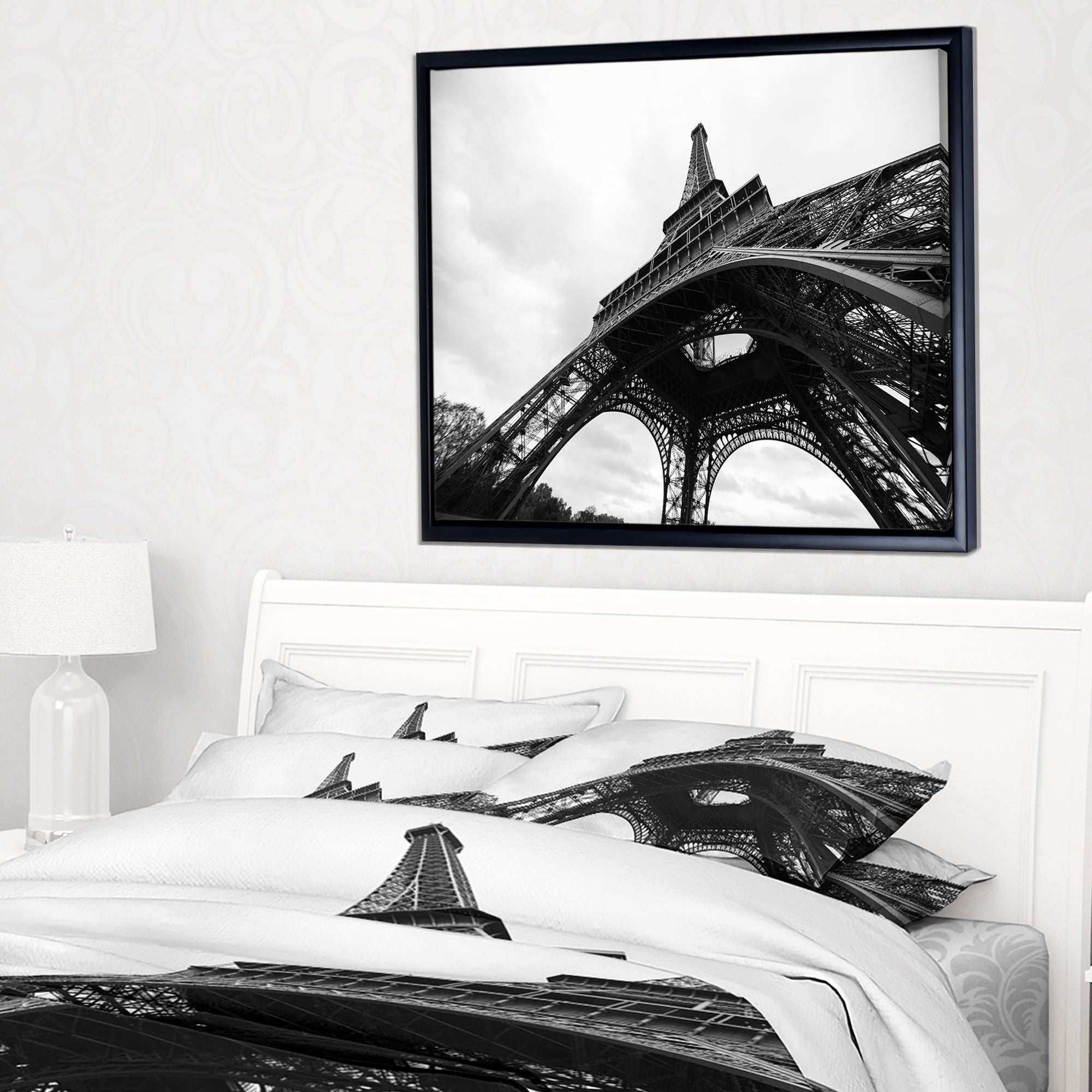 Design Art Paris Tour Eiffel En Noir Et Blanc Vue Latérale Sur Toile Encadrée