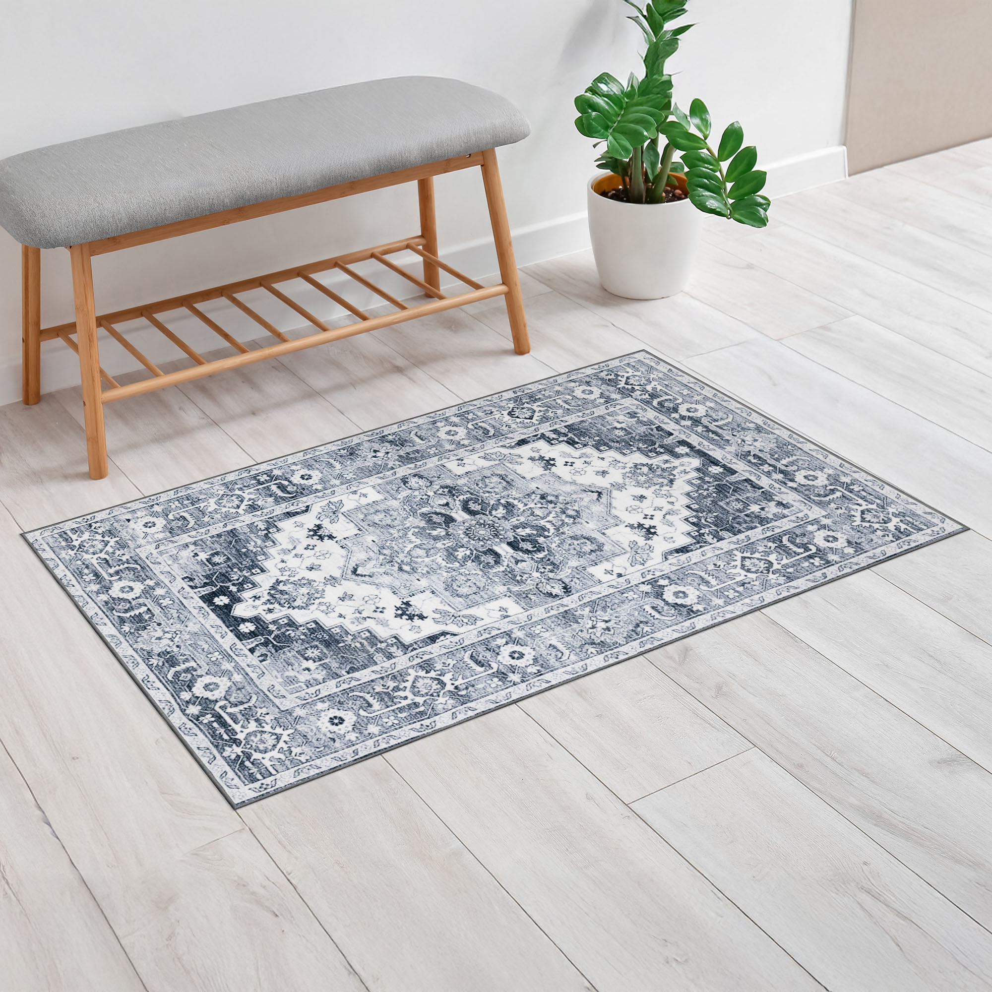 Tapis Mainstays Médaillon Traditionnel Accent Scatter Mat, Bleu Et Gris Clair, 30 in × 45 in, Lavable À La Machine, Couloir, Chambre, Cuisine, Salle De Bain.
