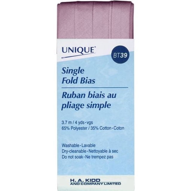 UNIQUE Bias Tape à Pli Simple en Mélange de Poly-Coton Lavande, 3,7 m de long, Plié avec une Étiquette Bleue et Blanche Indiquant les instructions d'Entretien Lavables et Nettoyables à Sec. Convient pour Coudre des notions et des Bords de Finition sur des Courtepointes, des Vêtements et la Déco de la Maison avec des Courbes Lisses.