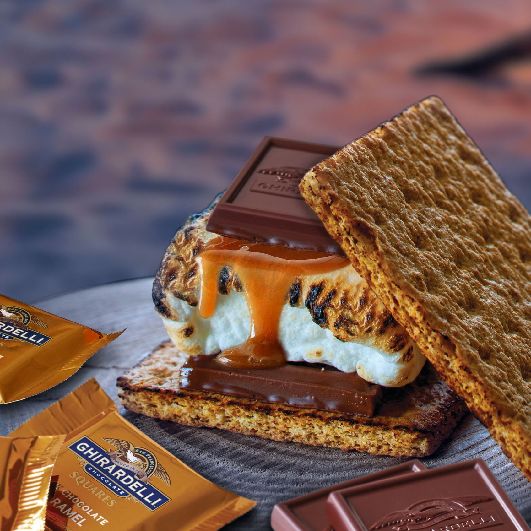 Carrés de chocolat au lait au caramel de GHIRARDELLI – Sachet (151 g)
