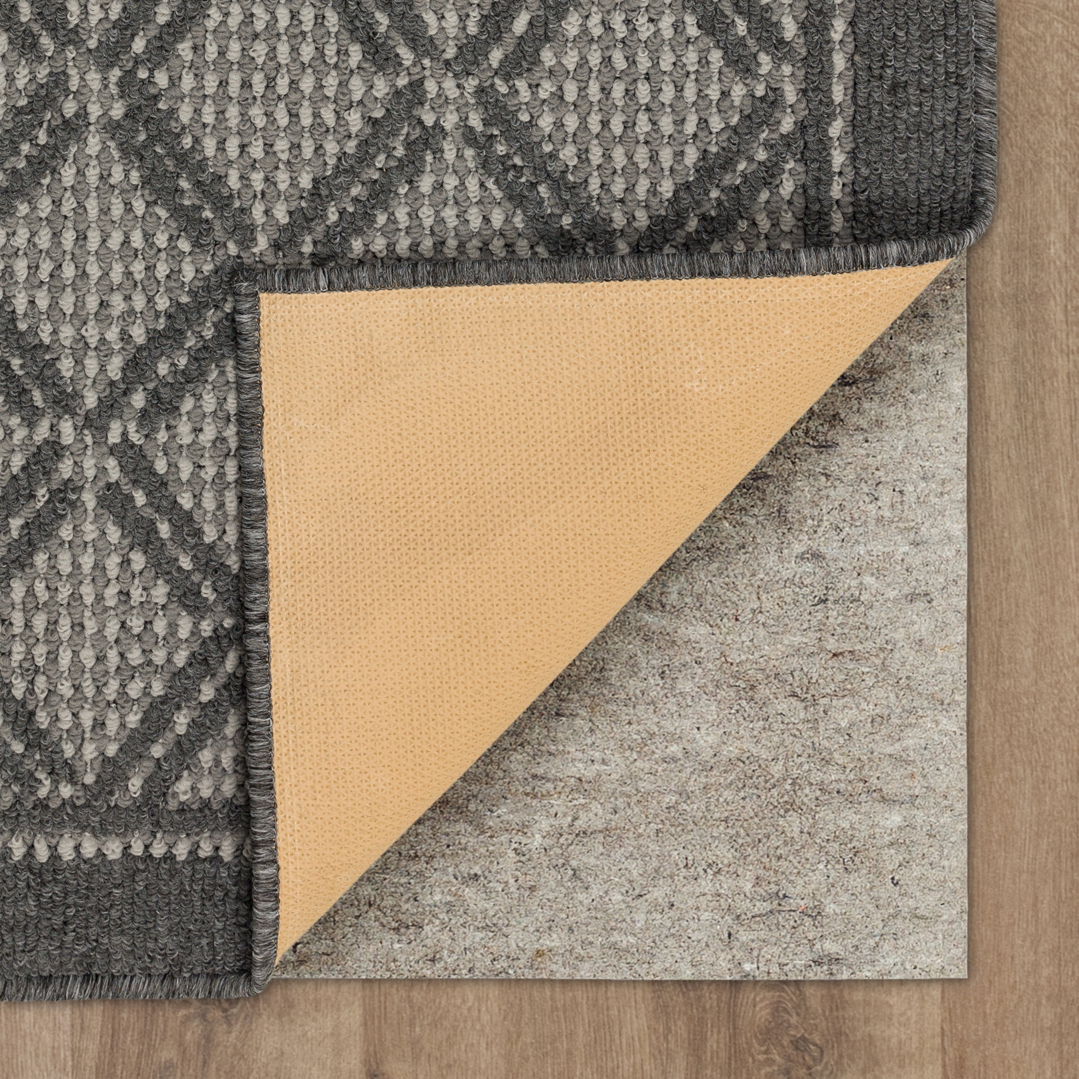 Mainstays SHEFFIELD Contemporary Geometric Pattern Tufted Grey, Machine Washable Accent Scatter Mat 31x45, Ideal for Hallway, Bedroom, Kitchen, and Laundry Room