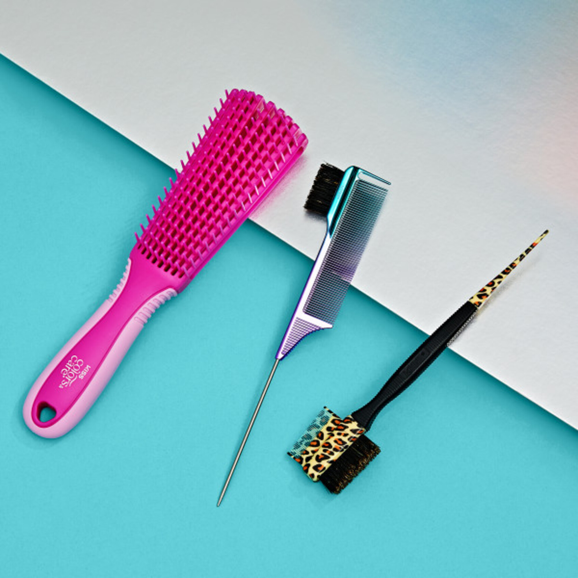 KISS Hair Color & Care, Brosse-peigne 3 en 1 – Poils de sanglier à 100 %, peigne à raie