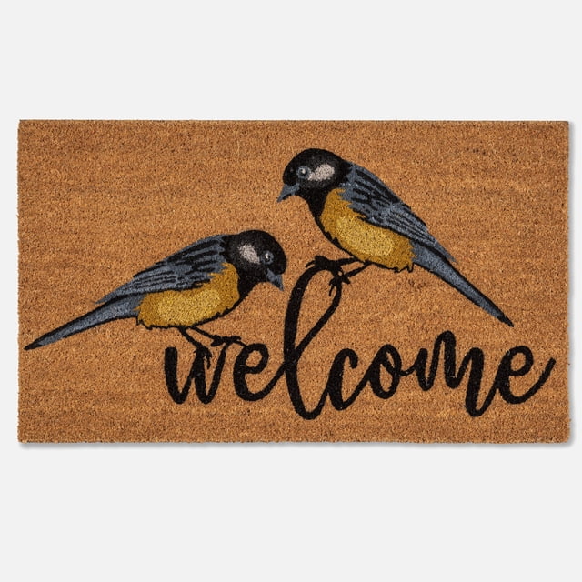 Tapis de Bienvenue en Lin pour Oiseaux de Poitrine, Mesurant 18 x 30 Pouces, Fabriqué en fibre de Coco durable et PVC. Ce Tapis de Couleur Naturelle Présente Deux Oiseaux aux Couleurs Vives Perchés au-Dessus du Mot « Bienvenue » en cursive Noir, Idéal pour les Entrées Intérieures Ou Extérieures.
