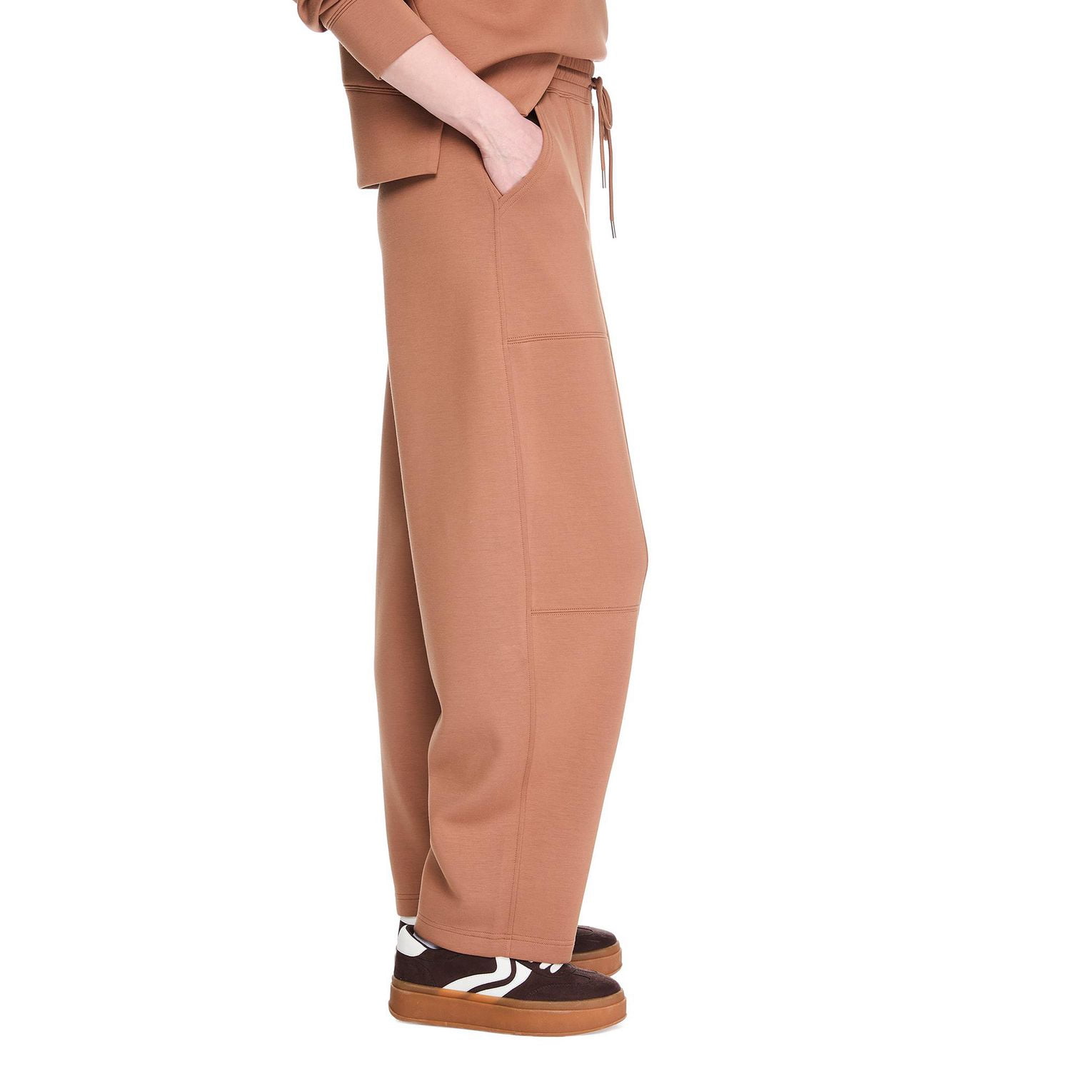 Pantalon de survêtement en tricot doux à coupe baril George pour femmes
