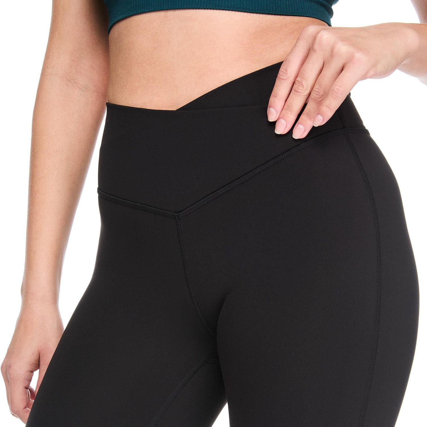 Athletic Works Women's Crossover V-Waist Flare Pant