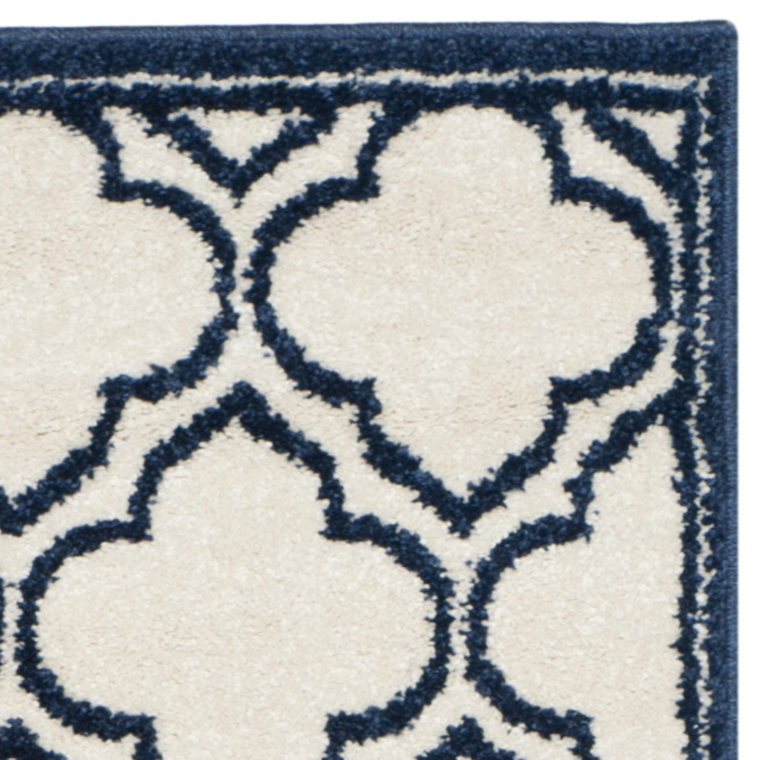 Safavieh Amherst Wilson Geometric Area Rug