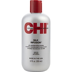 Silk Infusion Reconstructing Complex par CHI pour Unisexe - Traitement Capillaire de 12 oz. une Bouteille Argentée avec un Bouchon Rouge Présentant une Image de Marque CHI Rouge Audacieuse et des Détails sur le Produit. Enrichie de Protéines de Soie, de Blé et de Soya, Ce Traitement Sans Rinçage Ajoute de l'Hydratation, de la Brillance et Protège les Cheveux contre le Coiffage Thermique et les Dommages à l'Environnement. Convient à Tous les types de Cheveux.