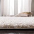 thumbnail image 2 of SAFAVIEH Fontana Jamie Tapis Peluche Solide Shag, 2 of 9