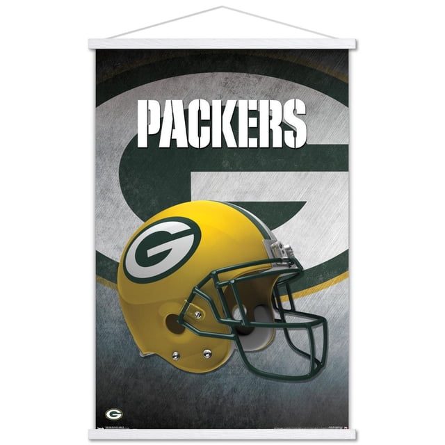 NFL Green Bay Packers - Affiche Murale de Casque 16, 22,375 Po x 34 Po Encadrée Montrant une Vue Latérale d'Un Casque de football Jaune avec un Masque Vert et le logo « g » des Packers, sur Fond Texturé avec un Grand Emblème des Packers Délavé et le Mot « Packers » en Blanc au-Dessus, Convient à la Déco Murale à Thème Sportif pour la Maison Ou les Bureaux.