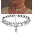 thumbnail image 4 of Collier Élégant Breloque Perle Simulée et Perles en Strass Collier Ras-du-Cou pour Femmes (Argent), 4 of 7