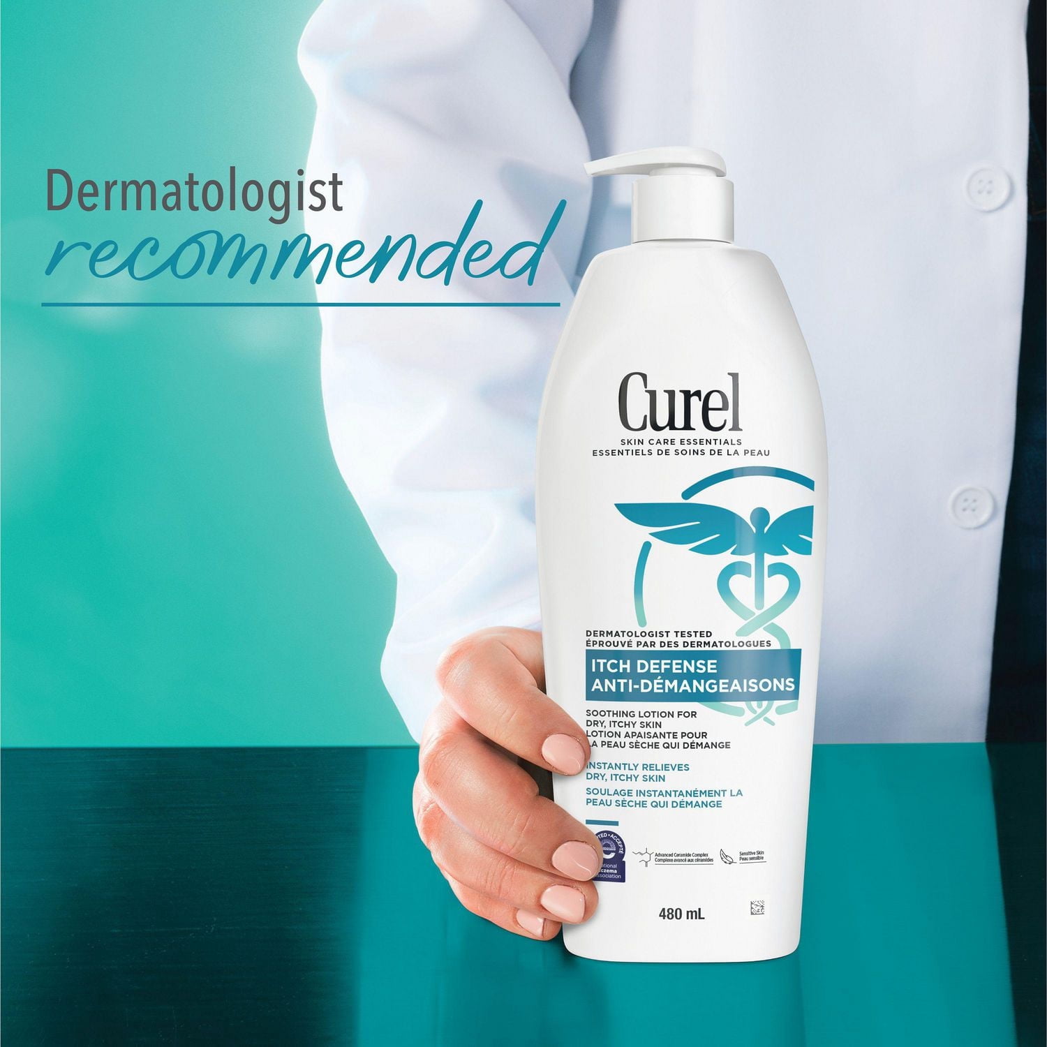 Curel® Itch Defense® Lotion sans parfum pour peau, sèche et irritée Anti-démangeaisons Thérapie céramidique évoluée, 480mL
