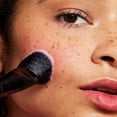 thumbnail image 2 of e.l.f. Cosmetics Pinceau estompeur Stain & Tint, 2 of 7