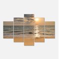 thumbnail image 2 of Design Art - Plage de Sable Tropical Foncé au Coucher du Soleil, 2 of 3