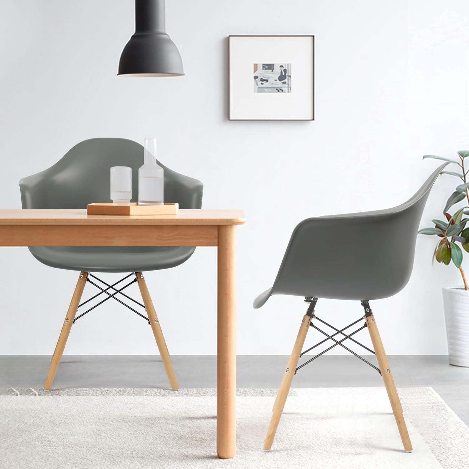 Fauteuil gris seau de la collection Heavenly avec pieds en bois