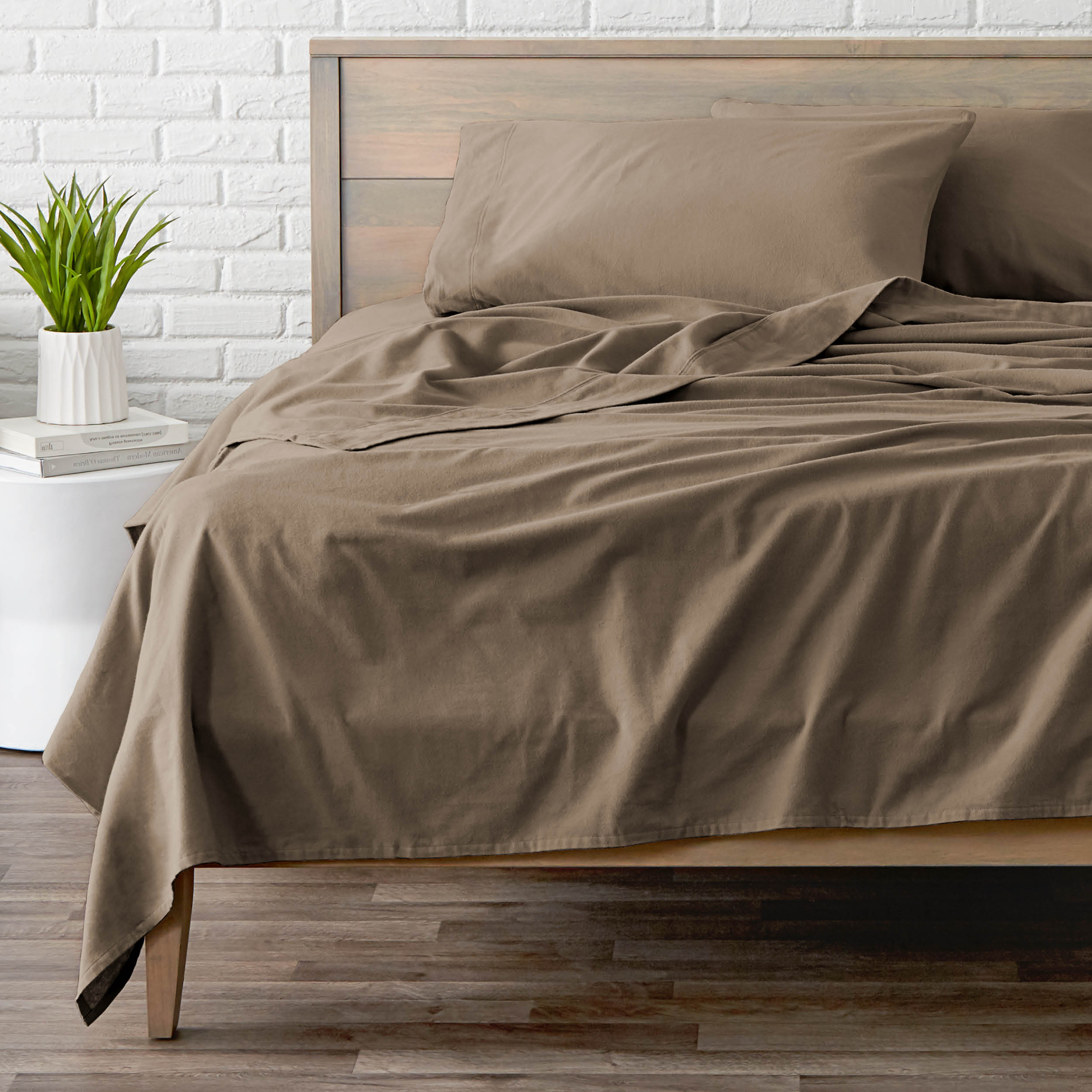 Bare Home Ensemble de Draps en Flanelle - 100 % Coton - Poche Profonde - Très Grand Simple, Taupe, 3 Pcs