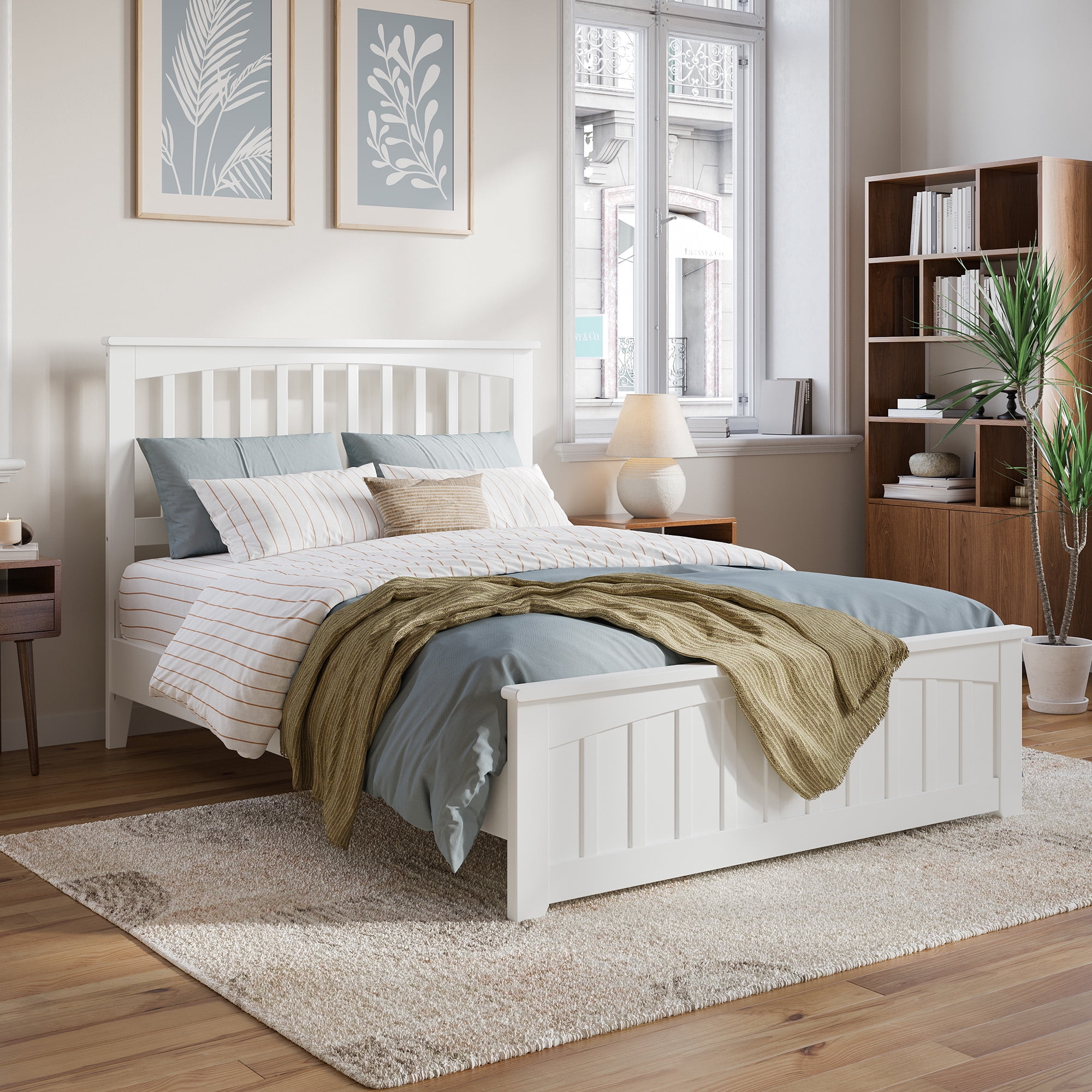 Lit Plateforme Bas en Bois Becket avec Pied de Lit Assorti en Blanc