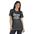 thumbnail image 1 of Inkmeso Embrasse-Moi Je Suis Vaccinée T-shirt Drôle Pro-Vaccin à Col Rond pour Femmes-wg, 1 of 8