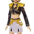 thumbnail image 4 of Poupée chantante Zoey «Golden» de HUNTR/X KPop Demon Hunters vêtue d’une tenue amovible et dotée de 5 points d’articulation, 4 of 7