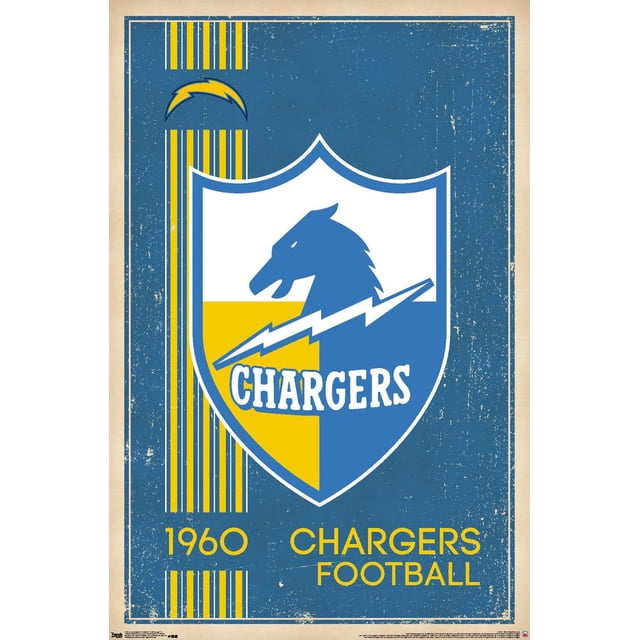 NFL Los Angeles Chargers - Affiche Murale Logo Rétro 17, 22,375 Po x 34 Po Mettant en Vedette un Logo vintage de Bouclier avec une Tête de Cheval Bleue et un Éclair Jaune sur un Fond Bleu Vieilli avec des Rayures Jaunes et le Texte « 1960 Chargers Football », Imprimée sur du Papier d'Affiche Lustré, Convenant à la Déco de Chambre à Thème Sportif.