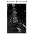thumbnail image 2 of Michael Jordan - Noir et blanc, 2 of 4
