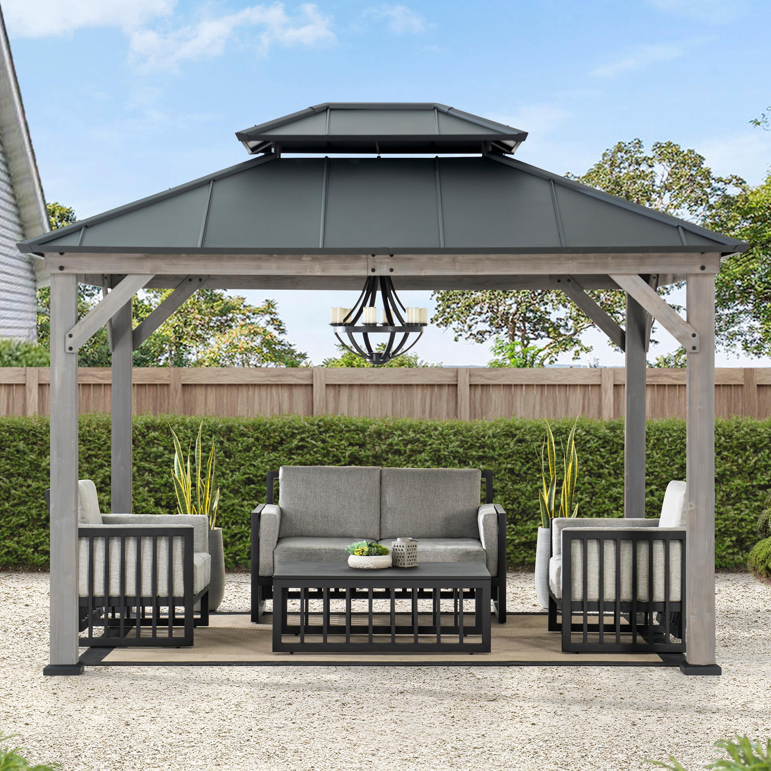 Sunjoy Gazebo Tonnelle 3 x 3.6 m d'extérieur à deux niveaux avec toit rigide Gazebo à structure en cèdre gris avec toit rigide en acier