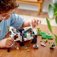 thumbnail image 2 of LEGO Minecraft Le refuge du panda 21245 Ensemble de construction (553 pièces), 2 of 6