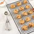 thumbnail image 3 of Cuillère à Biscuit Mainstays avec Gâchette, en Acier Inoxydable, 3 of 9