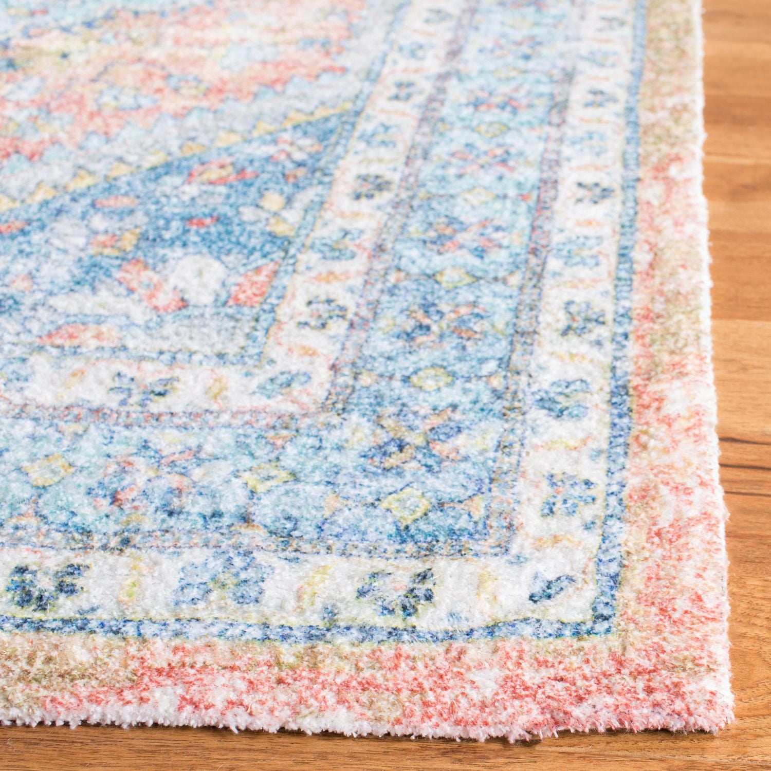 Safavieh Saffron Ethelbert Distressed Area Rug