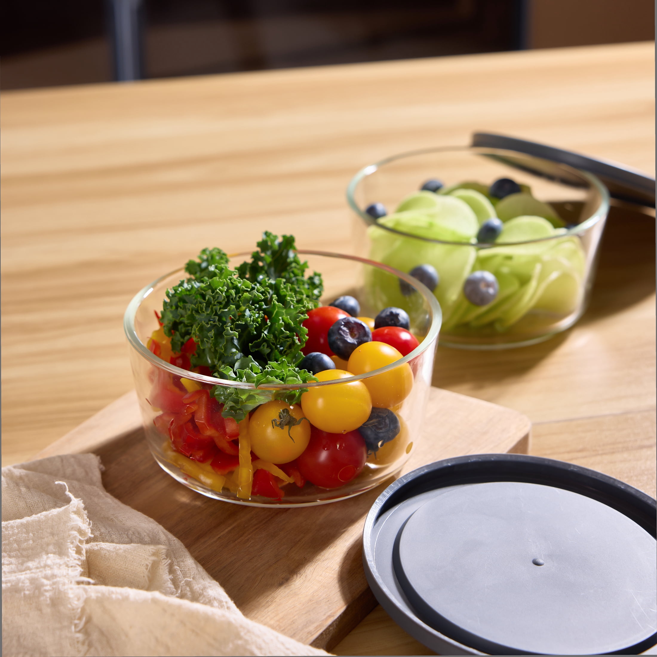 Mainstays Round Glass Food Storage Container with PE Lid 920ml