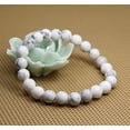 thumbnail image 4 of Bracelet Extensible Unisexe en Perles Rondes de 8 mm en Howlite Blanche Naturelle, 4 of 5