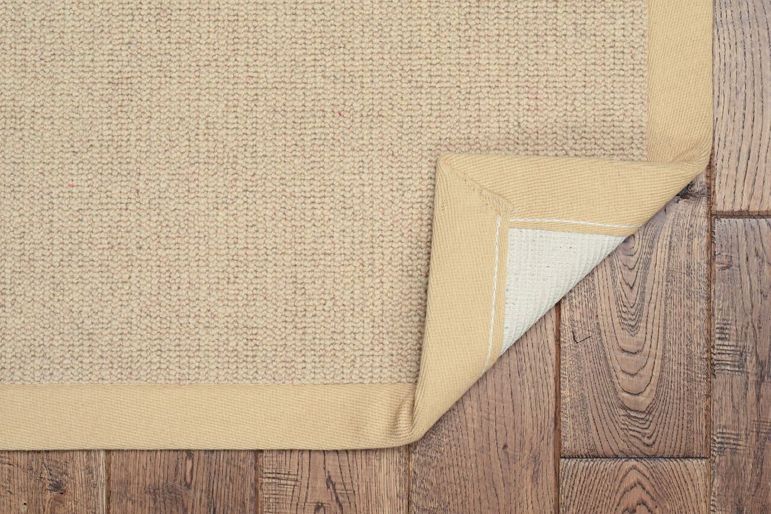 Tapis de couloir Athena naturel et beige 2 pi 6 po x 12