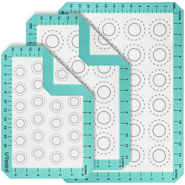 U-Taste Tapis de Cuisson en Silicone Résistant à la Chaleur pour Macarons, Feuille de Cuisson Réutilisable Antiadhésive pour Biscuits avec Mesure de Cercle de Renforcement des Bords (Taille Demi/rouleau de Gelée/quarts de Feuille, Aqua Sky))