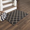 thumbnail image 3 of Mohawk Home - Tapis touffeté en polyester à losanges Lewis, noir/havane, 3 of 8