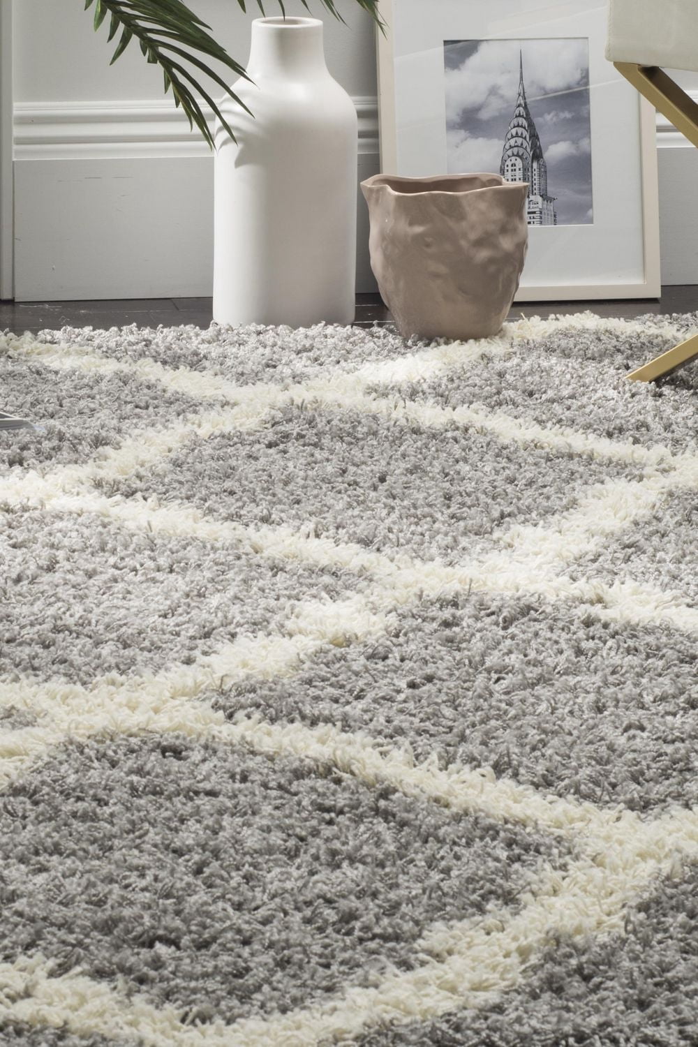 Safavieh Dallas Logan Geometric Shag Area Rug