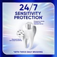 thumbnail image 4 of Sensodyne Clinical White Dentifrice à la Menthe pour Dents Sensibles, Protection Antitache, 4 of 8