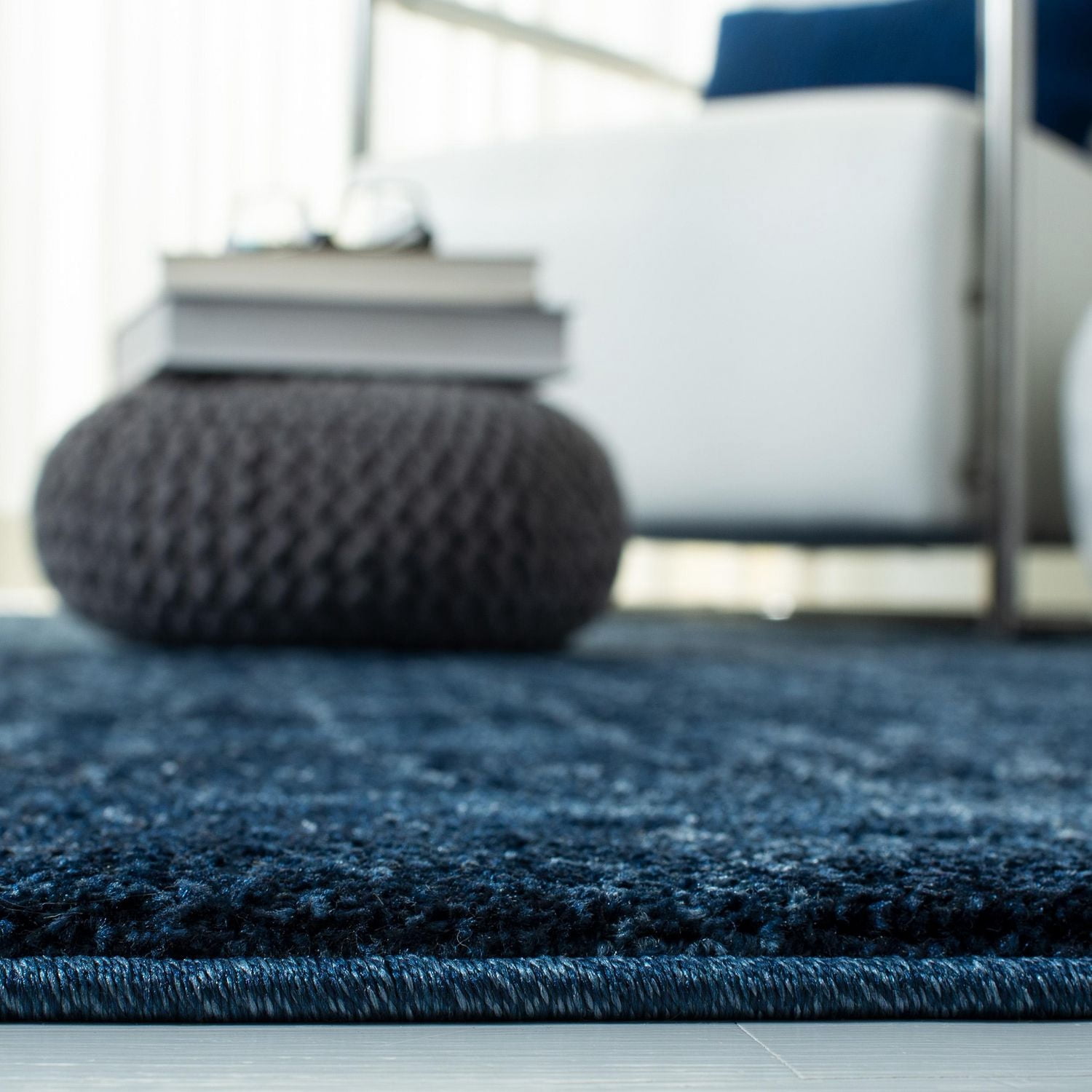 SAFAVIEH Retro Elsie Abstract Area Rug