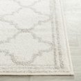 thumbnail image 3 of SAFAVIEH Amherst Trina Geometric Area Rug, 3 of 5