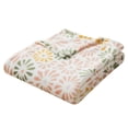 thumbnail image 4 of Couverture en peluche Mainstays à motifs floraux, 4 of 7