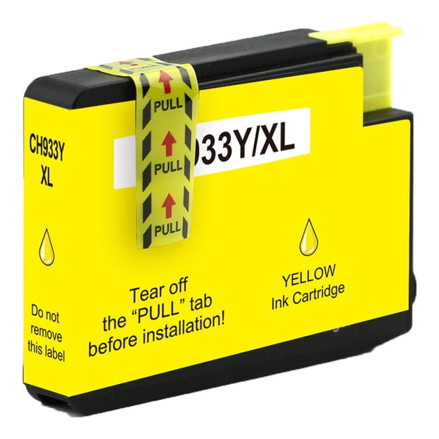 L-ink Cartouche d'Encre Jaune Compatible 933XL (CN056AN) avec Corps Jaune et Bords Noirs, Montrée à un angle avant 3/4, Comprenant un Languette de Tirage Jaune Marquée « Tirer » avec des Flèches Rouges et des instructions pour le Retirer avant l'Installation, Conçue pour les Imprimantes HP OfficeJet, Offrant des Impressions Nettes et Nettes avec un Rendement de 825 Pages.