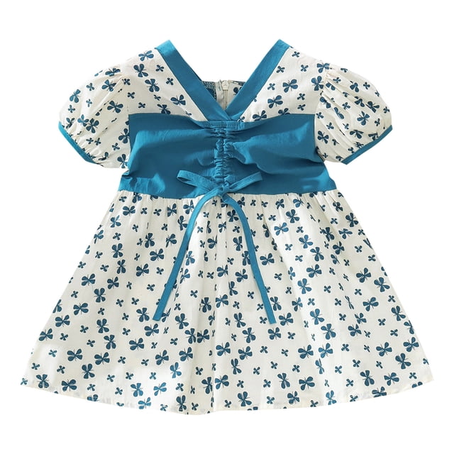 Cathalem Robes Élégantes pour Filles Robe Moulante Robes Décontractées en Bleu, Taille 100, Conçue pour les Filles de 12 à 18 Mois. Cette Robe à Manches Courtes Présente un Motif de Papillon sur un Fond Blanc avec un Corsage et une Garniture Bleus. Fabriquée en Matériau Doux, Respirant et Doux pour la Peau, Elle Convient à Diverses occasions comme les Fêtes, le Port Quotidien Ou la Photographie. la Robe Comprend des Coutures Durables et un devant Froncé avec un Détail Nœud pour Plus de Charme.