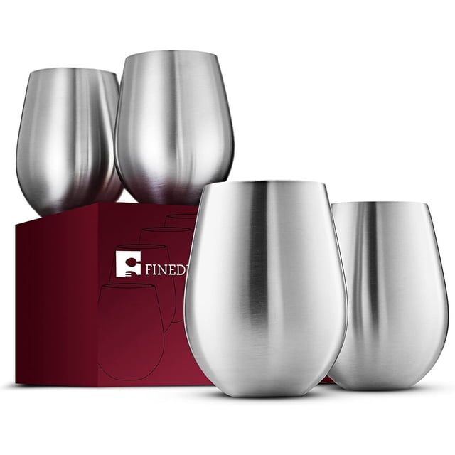 FHYLGN Tasses à Vin Incassables Sans Pied en Acier Inoxydable 18 oz (Ensemble de 4) Affichées dans une Vue Orientée vers l'Avant. l'Ensemble Comprend Quatre Tasses en Acier Inoxydable Brossé avec un design Arrondi et Ergonomique, Parfaites pour le Vin, les cocktails, le Whisky et les Boissons Non Alcoolisées. Ces Tasses Incassables et Résistantes aux Bosses Sont Sans BPA et Idéales pour la Vaisselle de Bar, les Réceptions à la Maison et l'Utilisation Extérieure. une Boîte de Marque Rouge Est visible en Arrière-Plan.