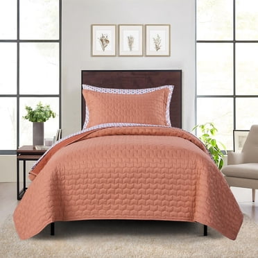 Mainstays All in One Lightweight Quilt Set and Sheet Set -5 Piece, Twin/ XL, Coral