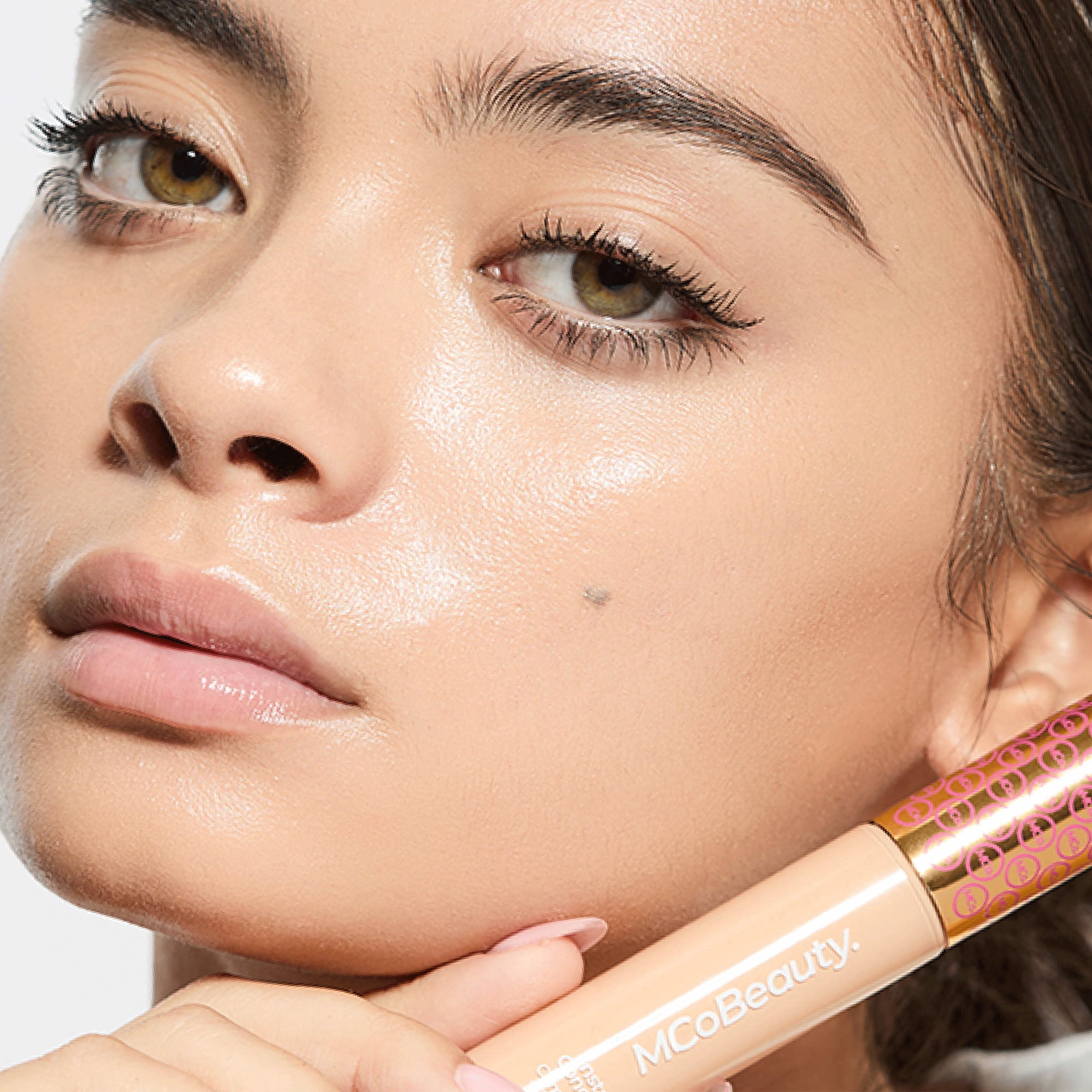 MCoBeauty - Cache-Cernes Instantané Camouflage & Contour