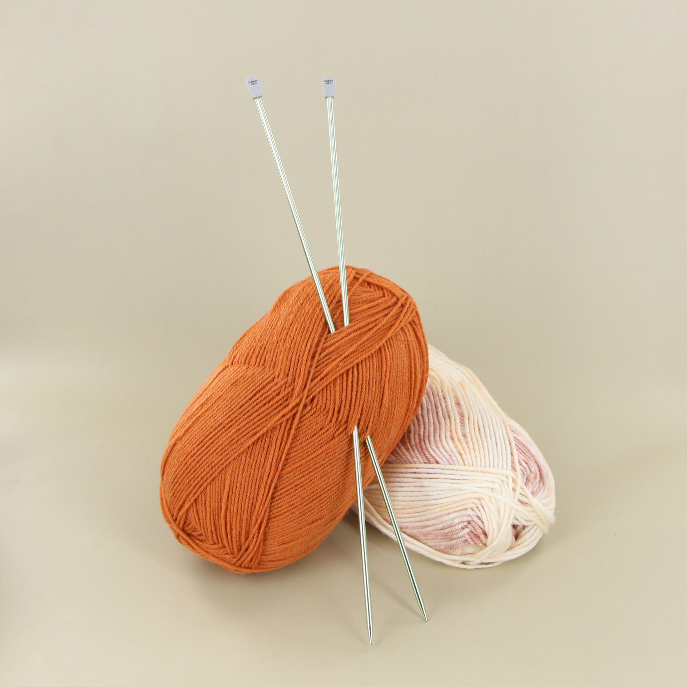 LOVE KNITTING Aiguilles à tricoter droites en aluminium, 30 cm (12 po), 3 mm (US 2)