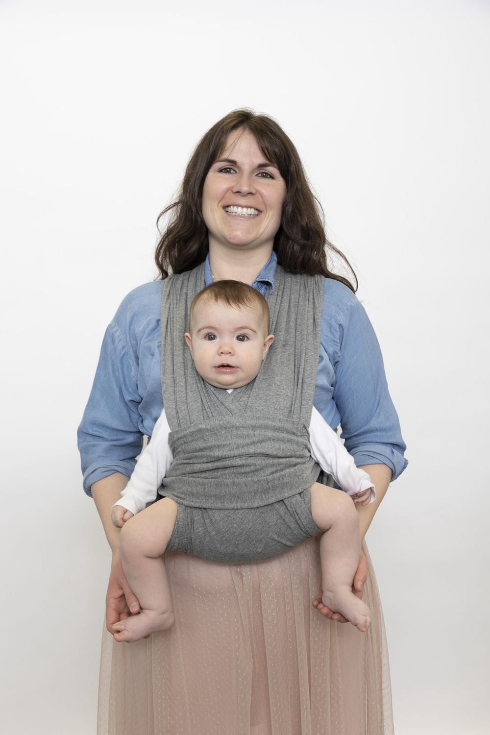 Snüg - Ready-to-wear ergonomic baby wrap, no tying or buckling, designed for skin-to-skin