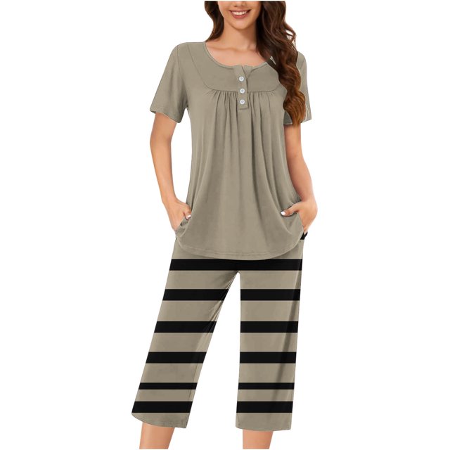 Timegard Ensembles de Pyjamas pour Femmes 2 Pcs Détente Col Rond Manches Courtes Haut Pantalon Capri à Rayures avec Poches Tenues